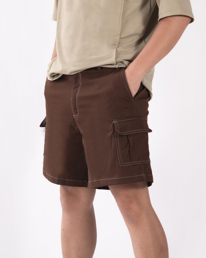 180_2_1024x1024.jpg Men Loose Fit Flap Pockets Denim Shorts In Chocolate Brown - Image 1