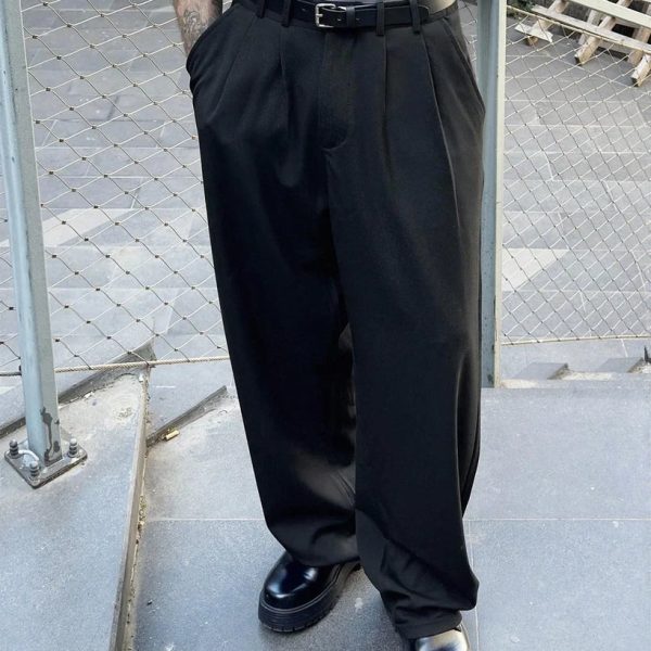 Men High-Waist Pleated Relaxed-Fit Trousers in Black
